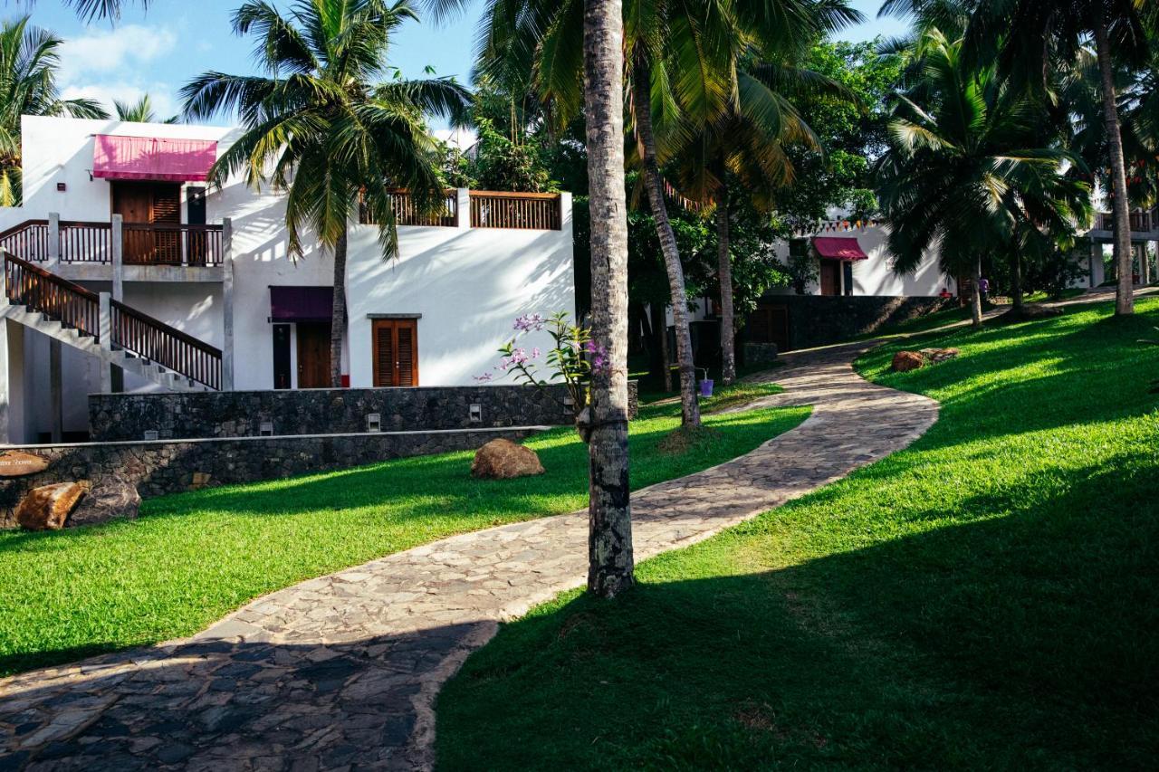 Utmt - Underneath The Mango Tree Spa & Beach Resort Dikwella Ngoại thất bức ảnh